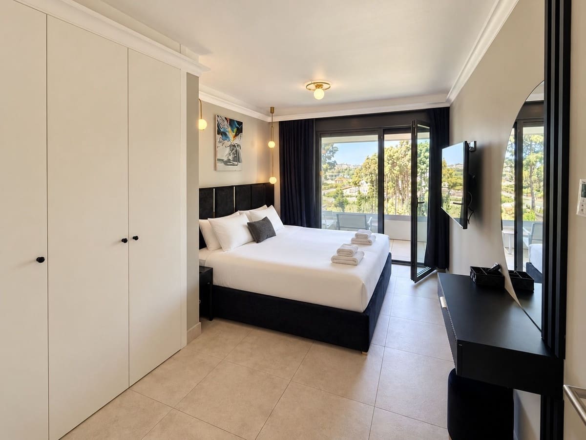 3 sovrum Semi-fristående Villa till salu i Mijas med pool - 950 000 € (Ref: 10082241)