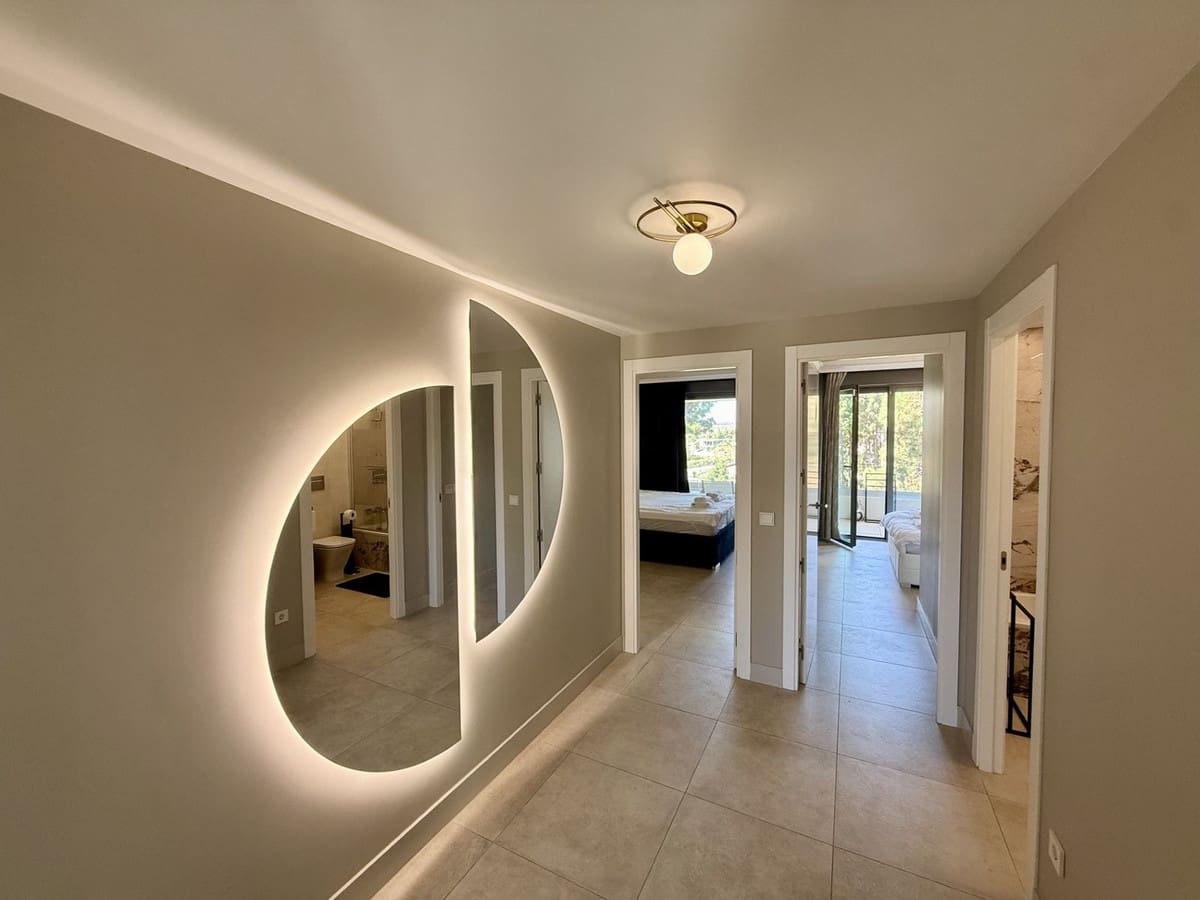 3 sovrum Semi-fristående Villa till salu i Mijas med pool - 950 000 € (Ref: 10082241)