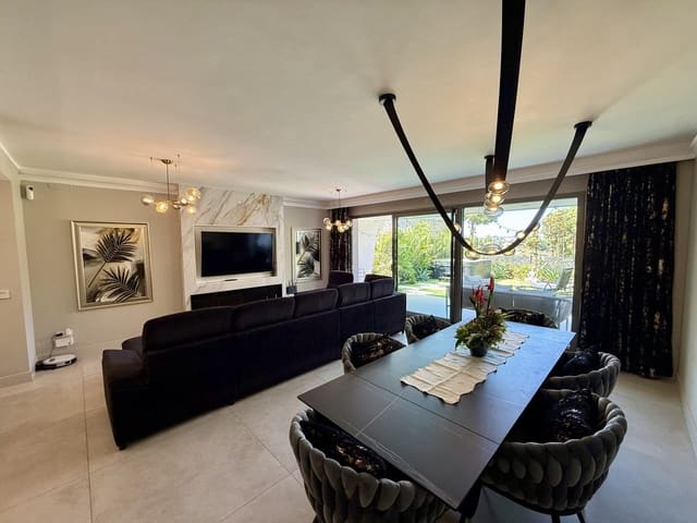 3 chambre Villa/Maison Semi-Mitoyenne à vendre à Mijas avec piscine - 950 000 € (Ref: 10082241)
