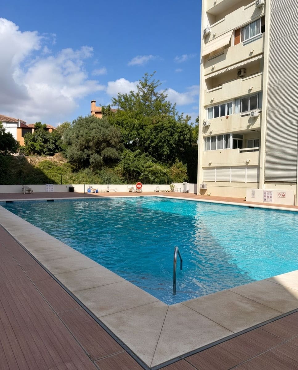 1 slaapkamer Appartement te koop in Marbella met zwembad - € 319.000 (Ref: 10082242)