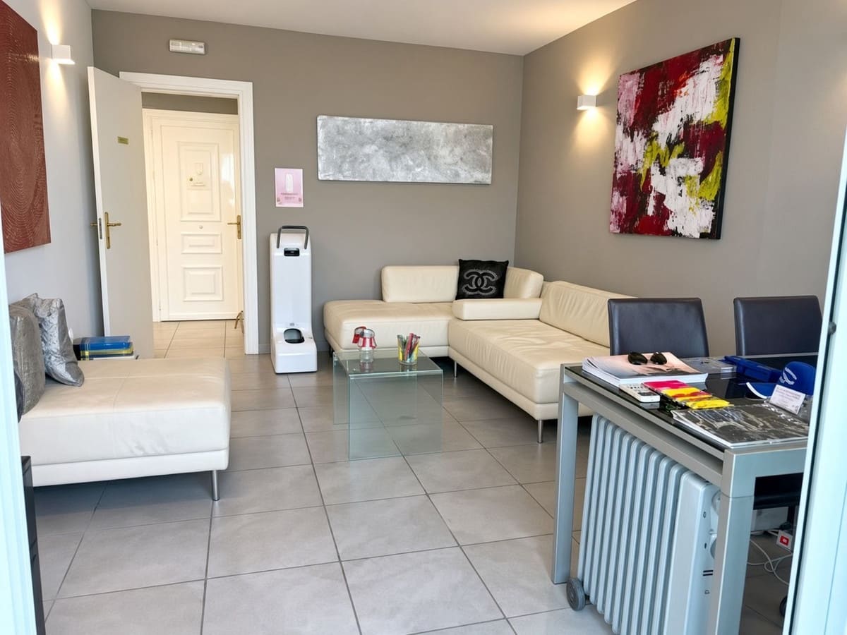 1 slaapkamer Appartement te koop in Marbella met zwembad - € 319.000 (Ref: 10082242)