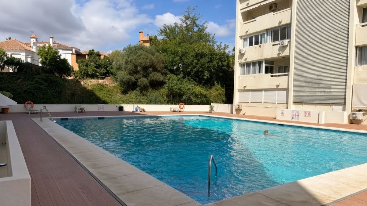 1 slaapkamer Appartement te koop in Marbella met zwembad - € 319.000 (Ref: 10082242)