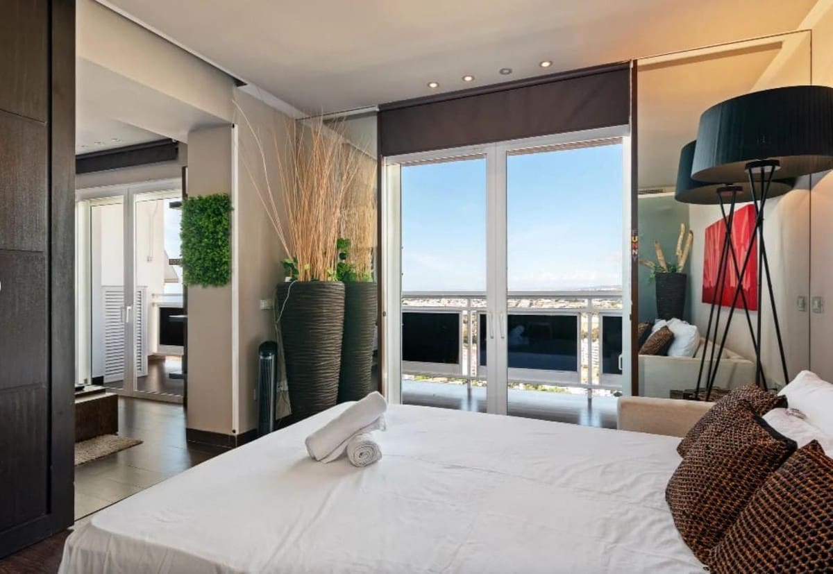 1 Zimmer Apartment zu verkaufen in Marbella mit Pool - 295.000 € (Ref: 10082244)