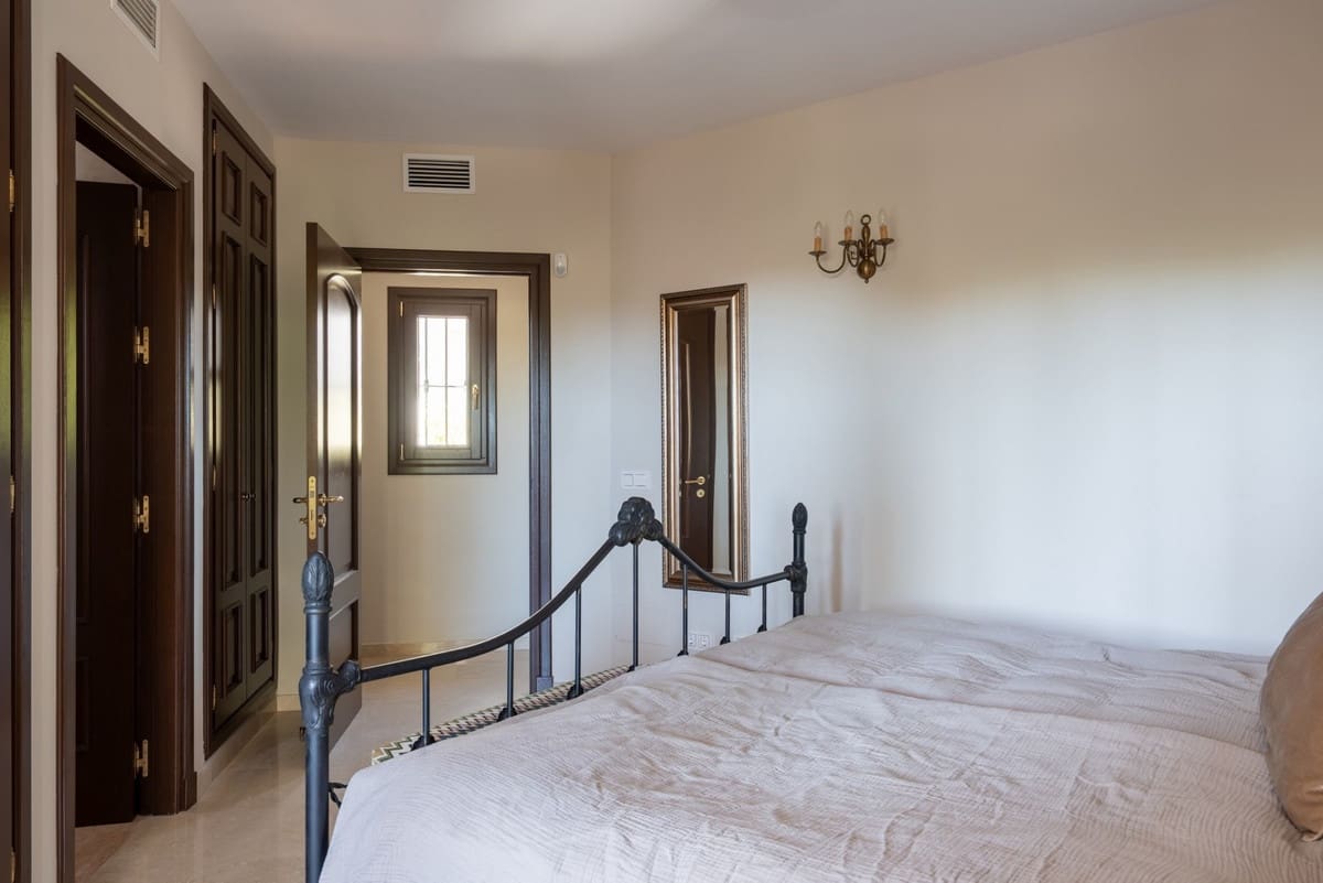 4 Zimmer Villa zu verkaufen in El Rosario mit Pool Garage - 2.250.000 € (Ref: 10082245)