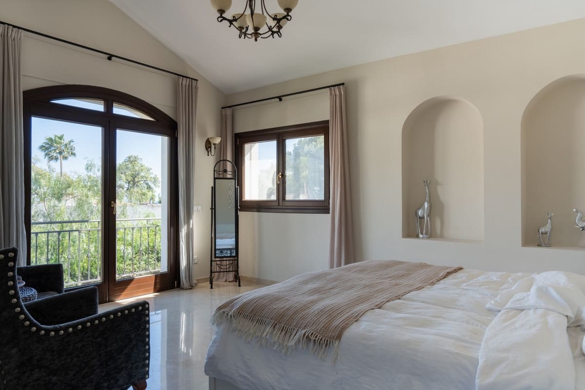 4 Zimmer Villa zu verkaufen in El Rosario mit Pool Garage - 2.250.000 € (Ref: 10082245)