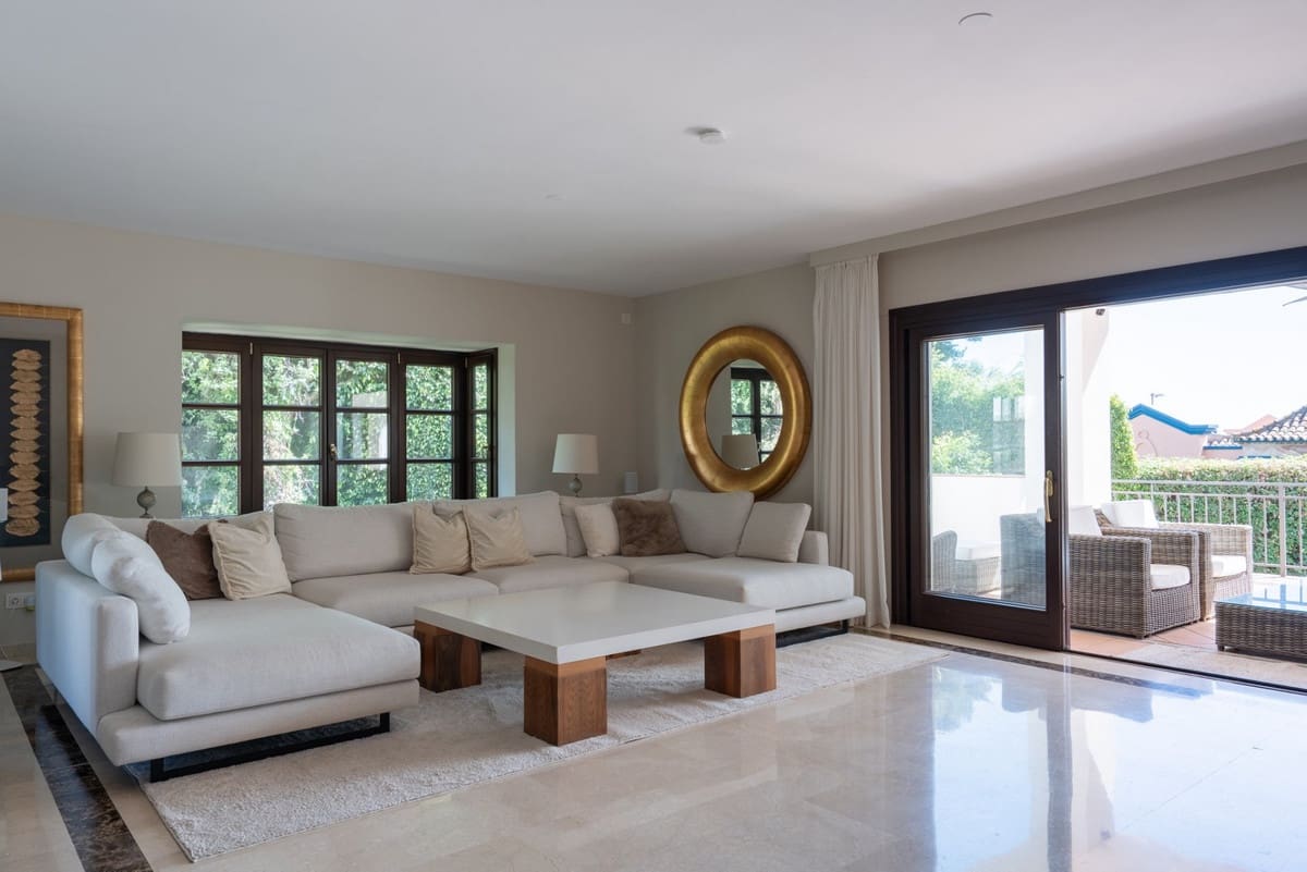 4 Zimmer Villa zu verkaufen in El Rosario mit Pool Garage - 2.250.000 € (Ref: 10082245)
