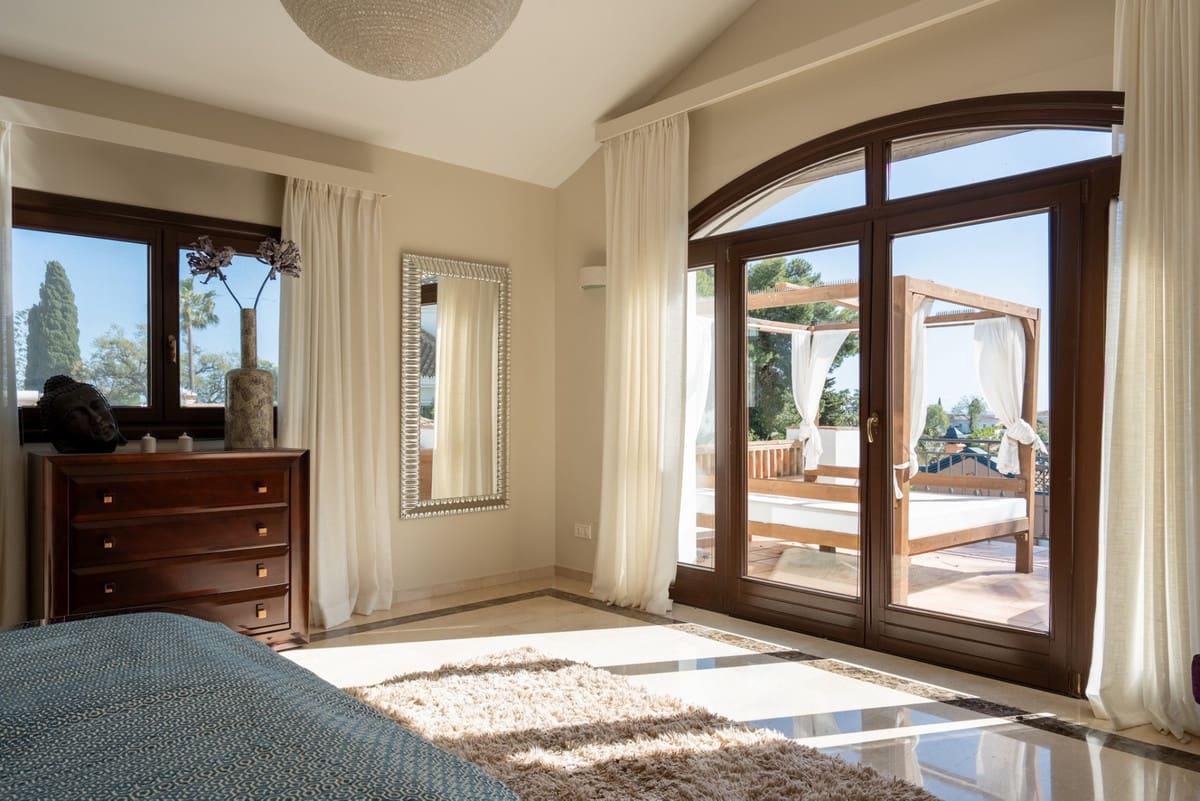 4 Zimmer Villa zu verkaufen in El Rosario mit Pool Garage - 2.250.000 € (Ref: 10082245)