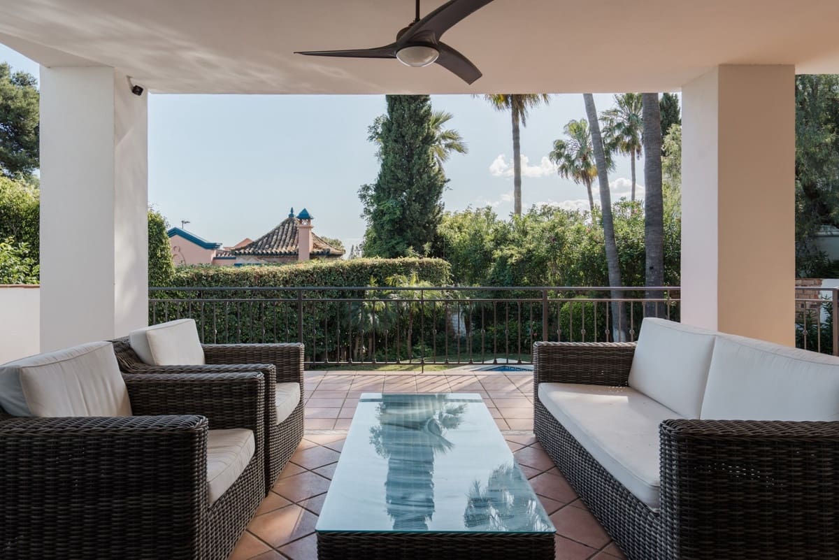 4 Zimmer Villa zu verkaufen in El Rosario mit Pool Garage - 2.250.000 € (Ref: 10082245)