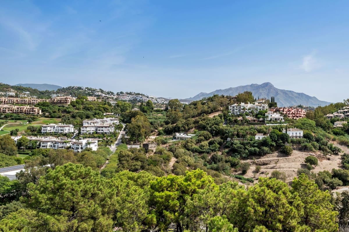 2 slaapkamer Appartement te koop in Benahavis met zwembad garage - € 595.000 (Ref: 10082246)