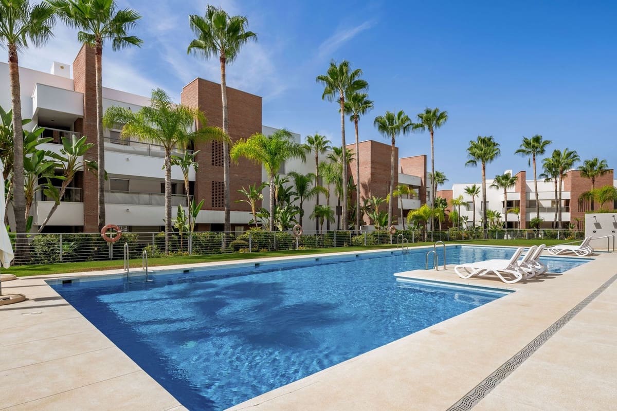 2 slaapkamer Appartement te koop in Benahavis met zwembad garage - € 595.000 (Ref: 10082246)