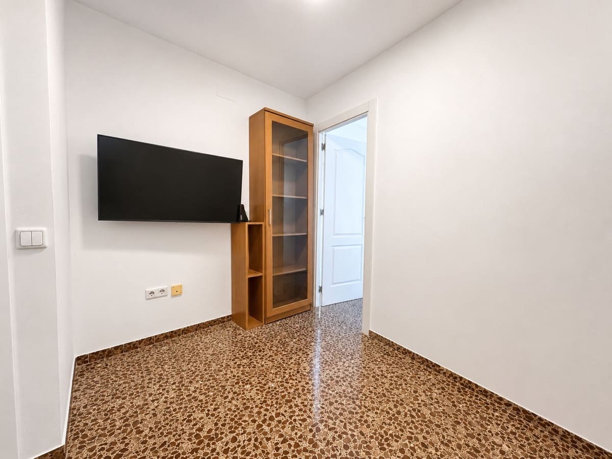 5 slaapkamer Halfvrijstaande villa te koop in Mijas - € 375.000 (Ref: 10086589)