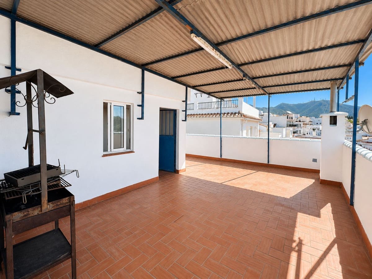 5 slaapkamer Halfvrijstaande villa te koop in Mijas - € 375.000 (Ref: 10086589)