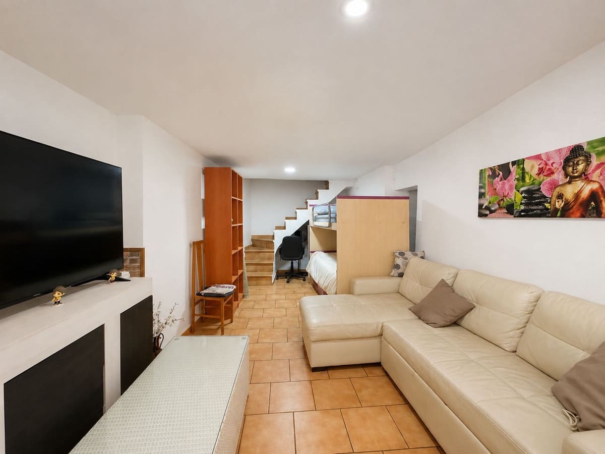 5 slaapkamer Halfvrijstaande villa te koop in Mijas - € 375.000 (Ref: 10086589)