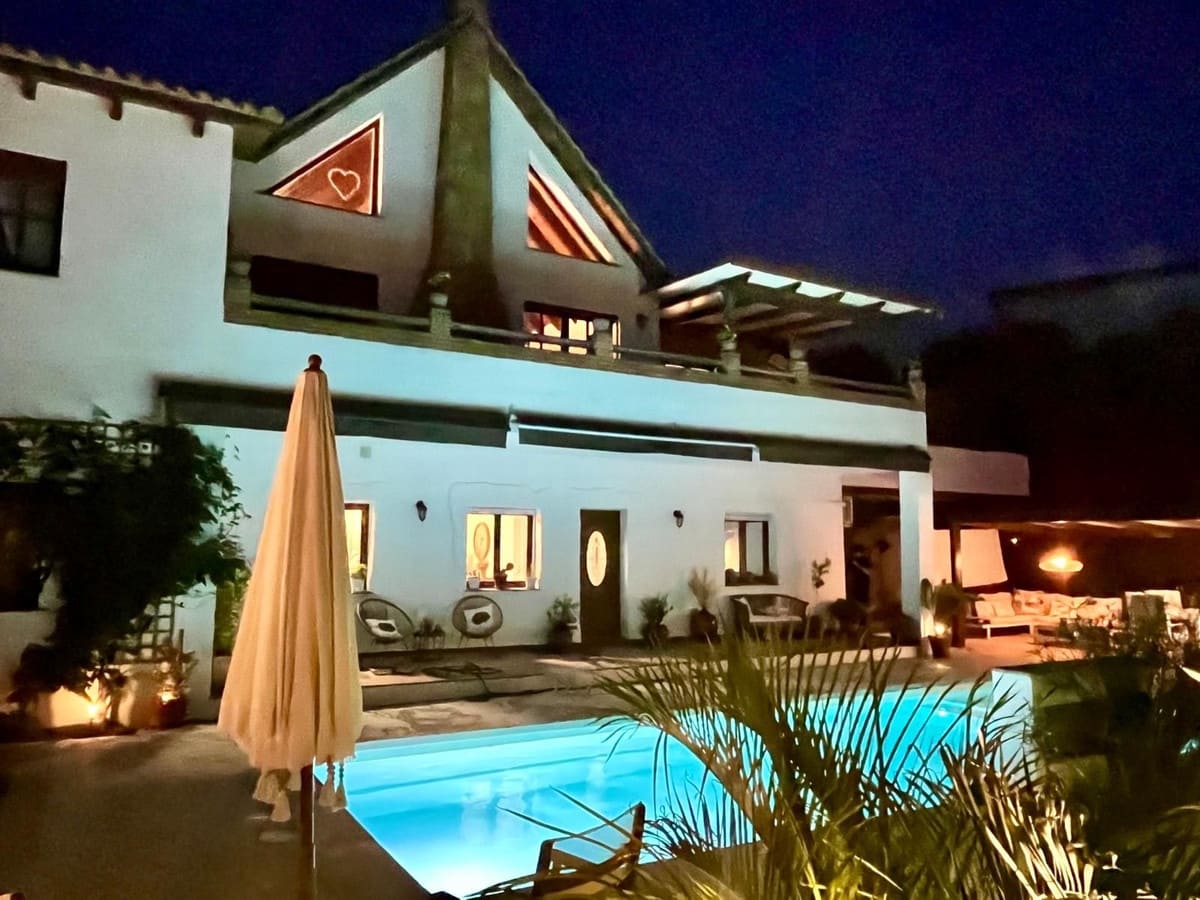 5 slaapkamer Villa te koop in La Cala de Mijas met zwembad garage - € 1.400.000 (Ref: 10086590)