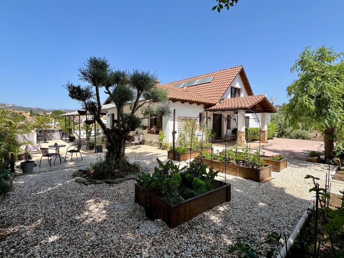 5 slaapkamer Villa te koop in La Cala de Mijas met zwembad garage - € 1.400.000 (Ref: 10086590)