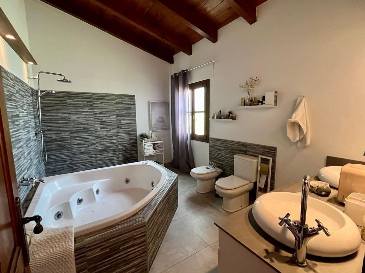 5 slaapkamer Villa te koop in La Cala de Mijas met zwembad garage - € 1.400.000 (Ref: 10086590)