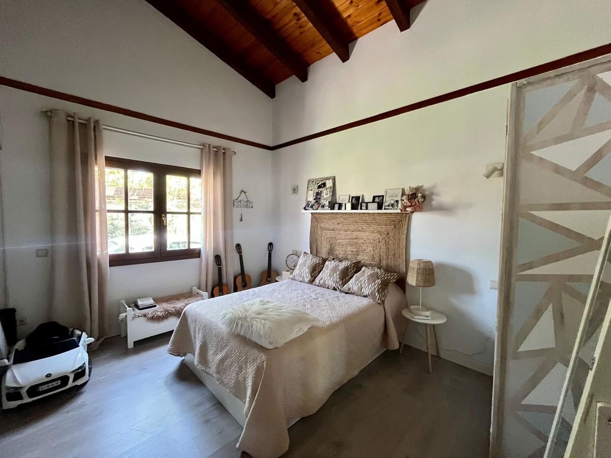 5 slaapkamer Villa te koop in La Cala de Mijas met zwembad garage - € 1.400.000 (Ref: 10086590)