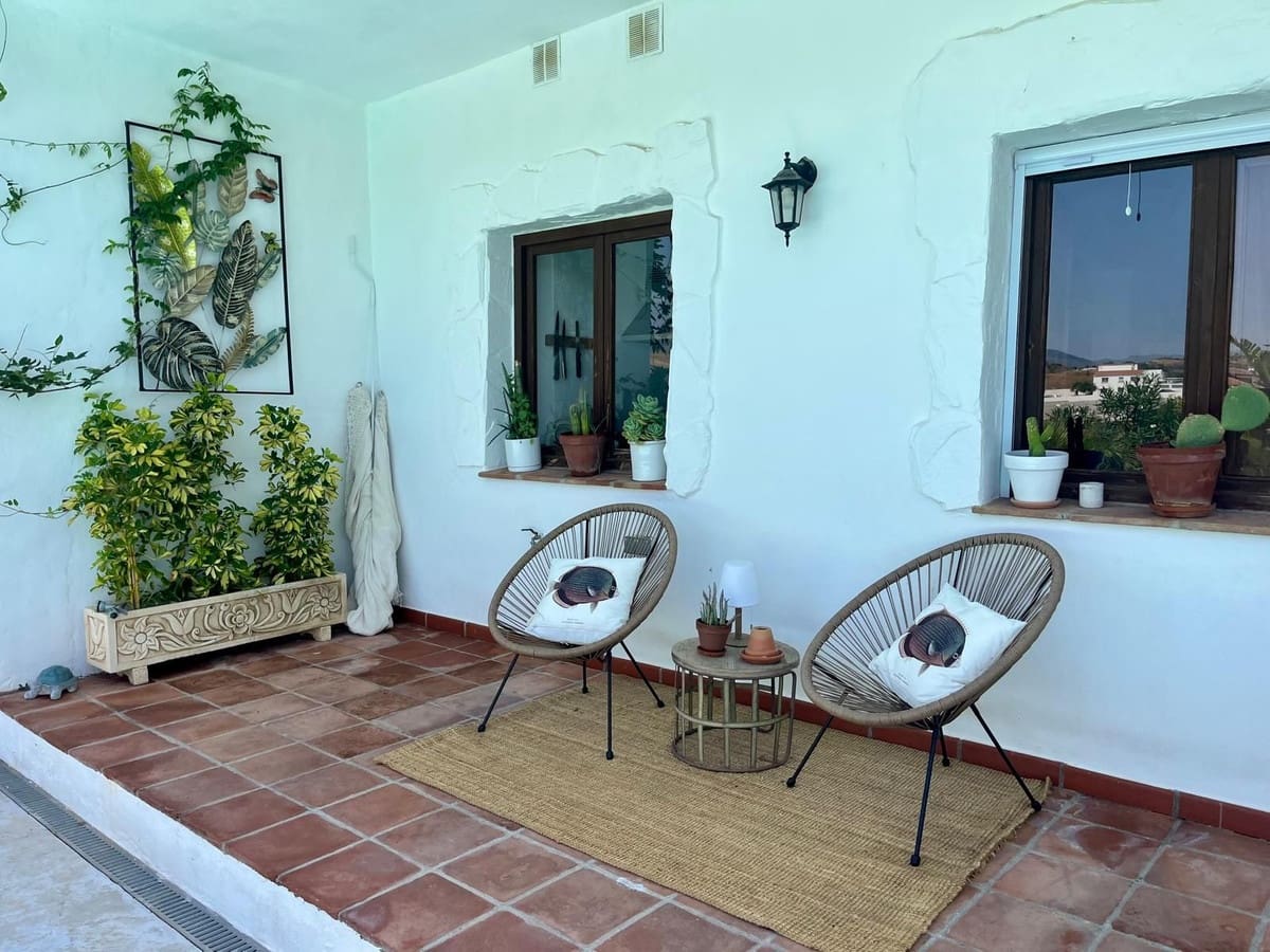 5 slaapkamer Villa te koop in La Cala de Mijas met zwembad garage - € 1.400.000 (Ref: 10086590)