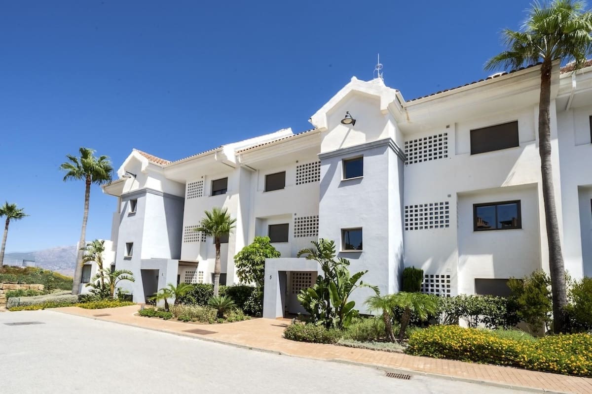 3 Zimmer Apartment zu verkaufen in La Cala de Mijas mit Pool - 800.000 € (Ref: 10086592)