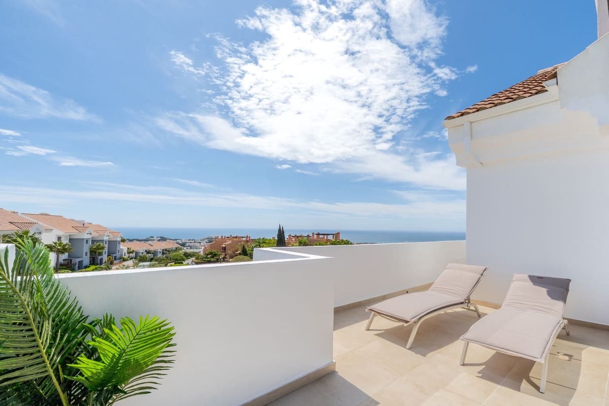 3 Zimmer Apartment zu verkaufen in La Cala de Mijas mit Pool - 800.000 € (Ref: 10086592)