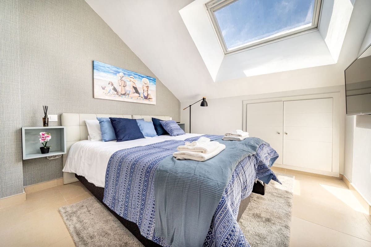 3 Zimmer Apartment zu verkaufen in La Cala de Mijas mit Pool - 800.000 € (Ref: 10086592)