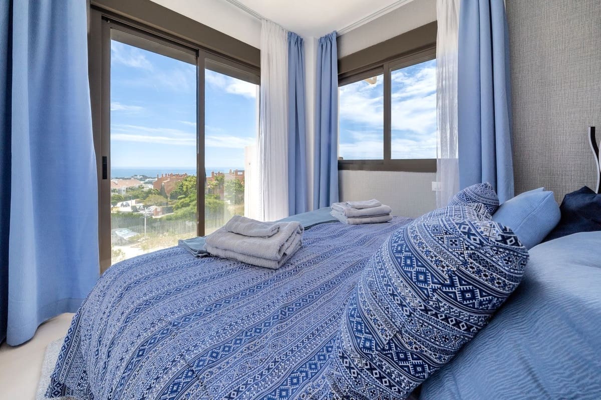 3 Zimmer Apartment zu verkaufen in La Cala de Mijas mit Pool - 800.000 € (Ref: 10086592)