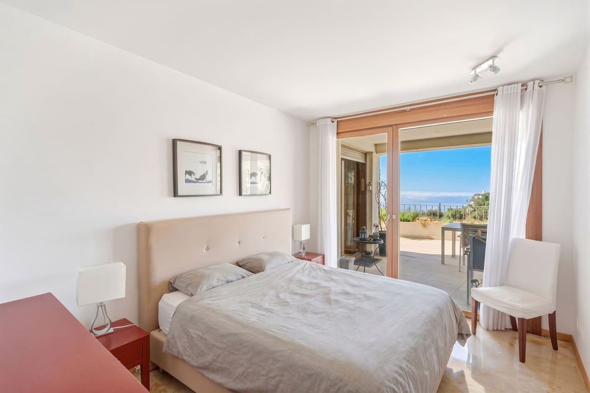 3 Zimmer Apartment zu verkaufen in Los Monteros mit Pool - 635.000 € (Ref: 10086593)