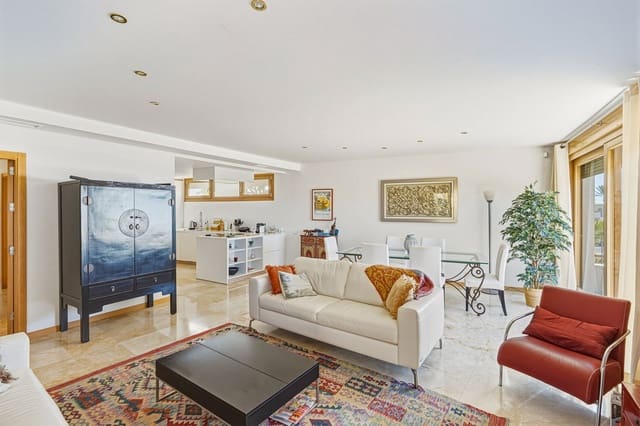3 Zimmer Apartment zu verkaufen in Los Monteros, Marbella mit Pool - 635.000 € (Ref: 10086593)