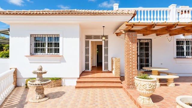 5 slaapkamer Villa te koop in Alhaurín de la Torre met zwembad garage - € 595.000 (Ref: 10086597)