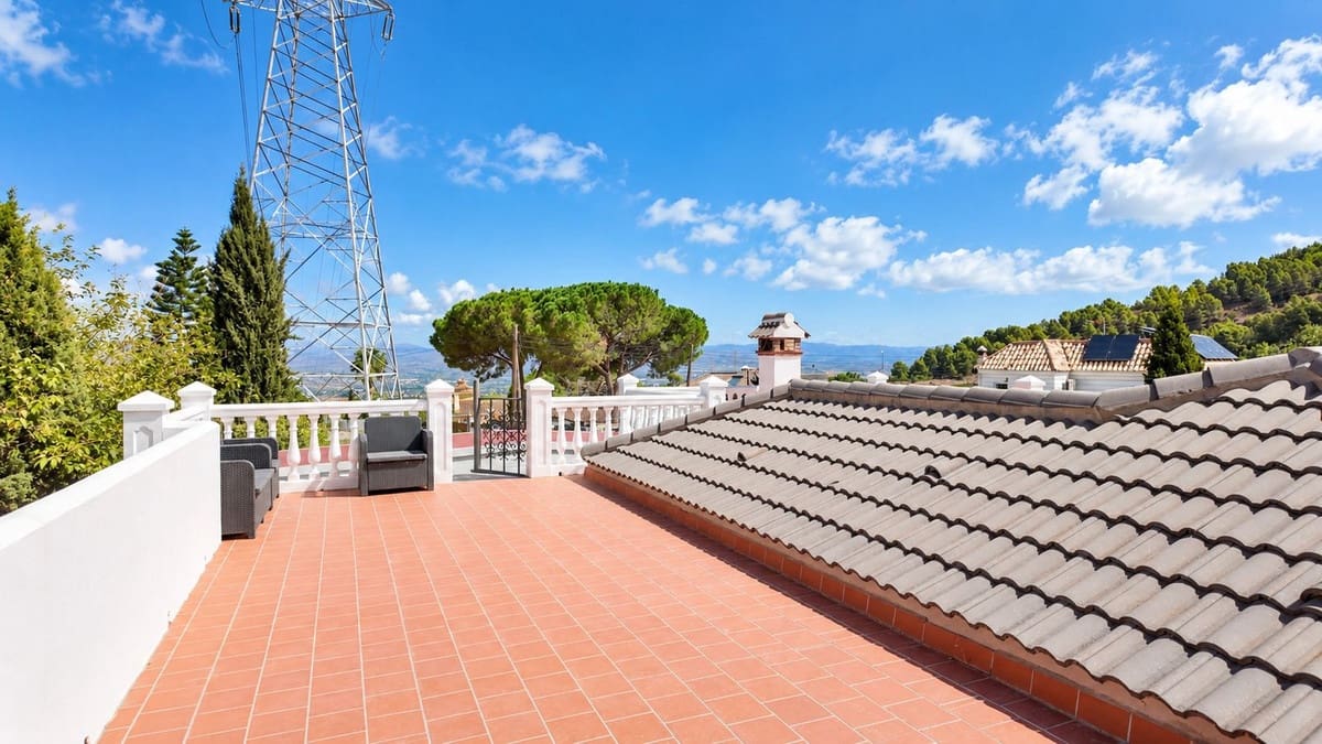 5 slaapkamer Villa te koop in Alhaurin de la Torre met zwembad garage - € 595.000 (Ref: 10086597)