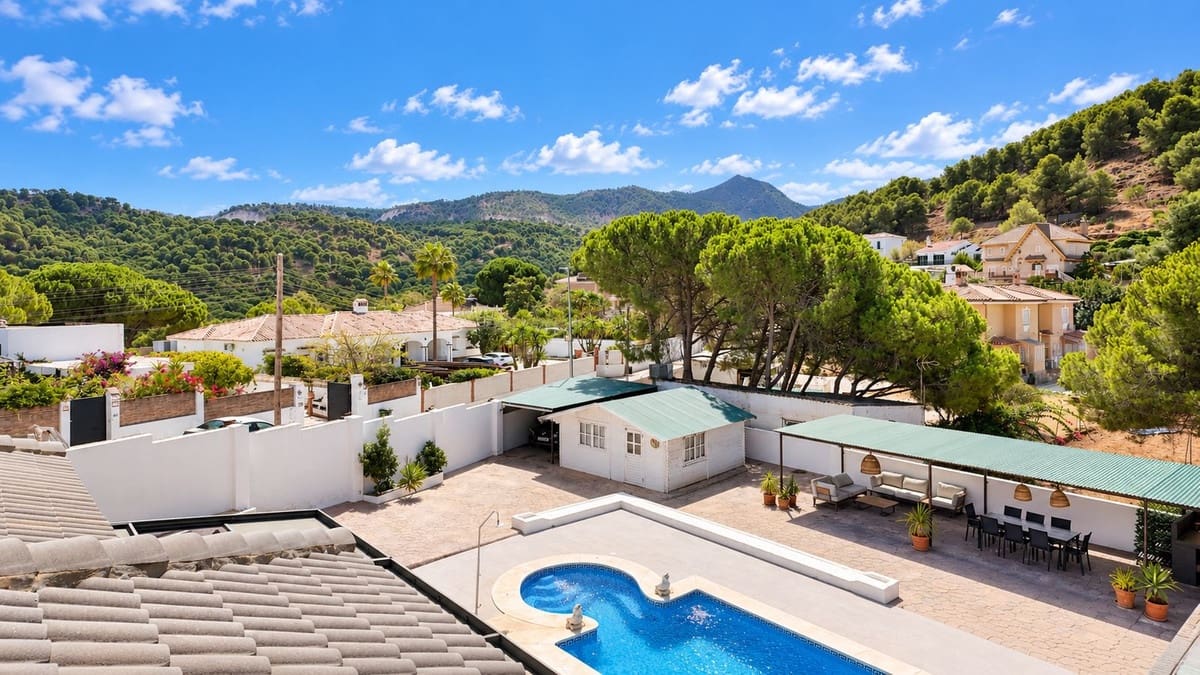 5 slaapkamer Villa te koop in Alhaurin de la Torre met zwembad garage - € 595.000 (Ref: 10086597)