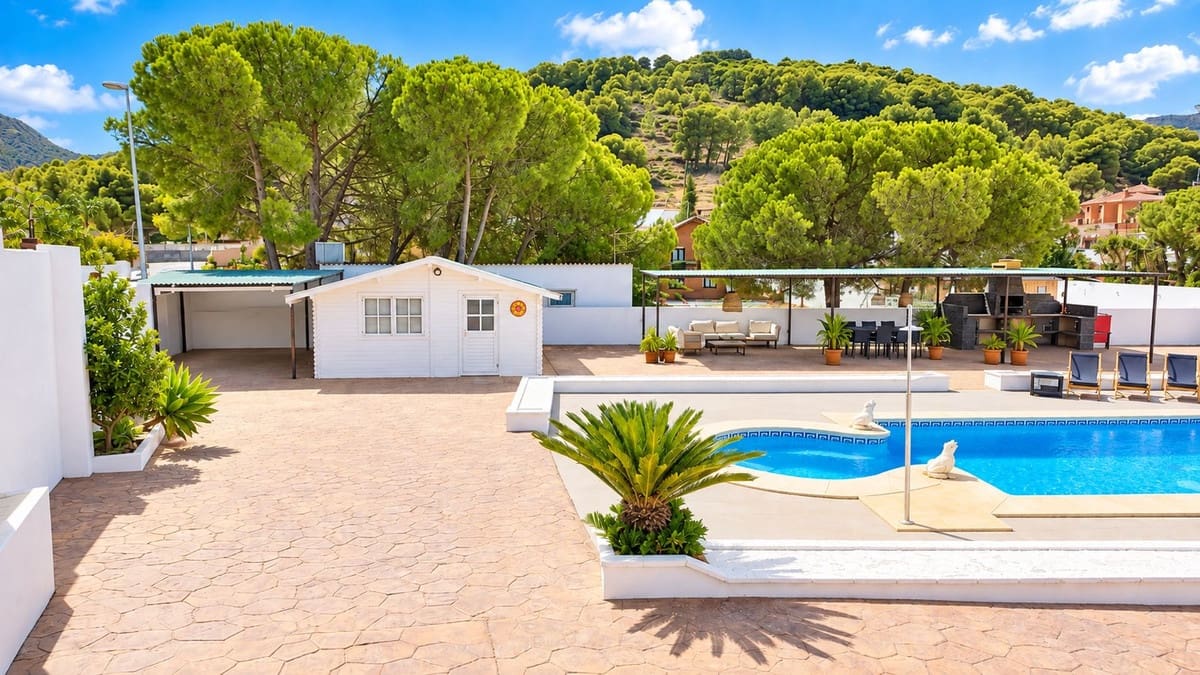 5 slaapkamer Villa te koop in Alhaurin de la Torre met zwembad garage - € 595.000 (Ref: 10086597)