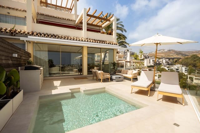 3 soverom Leilighet til salgs i Nueva Andalucia, Marbella med svømmebasseng - € 1 500 000 (Ref: 10086598)