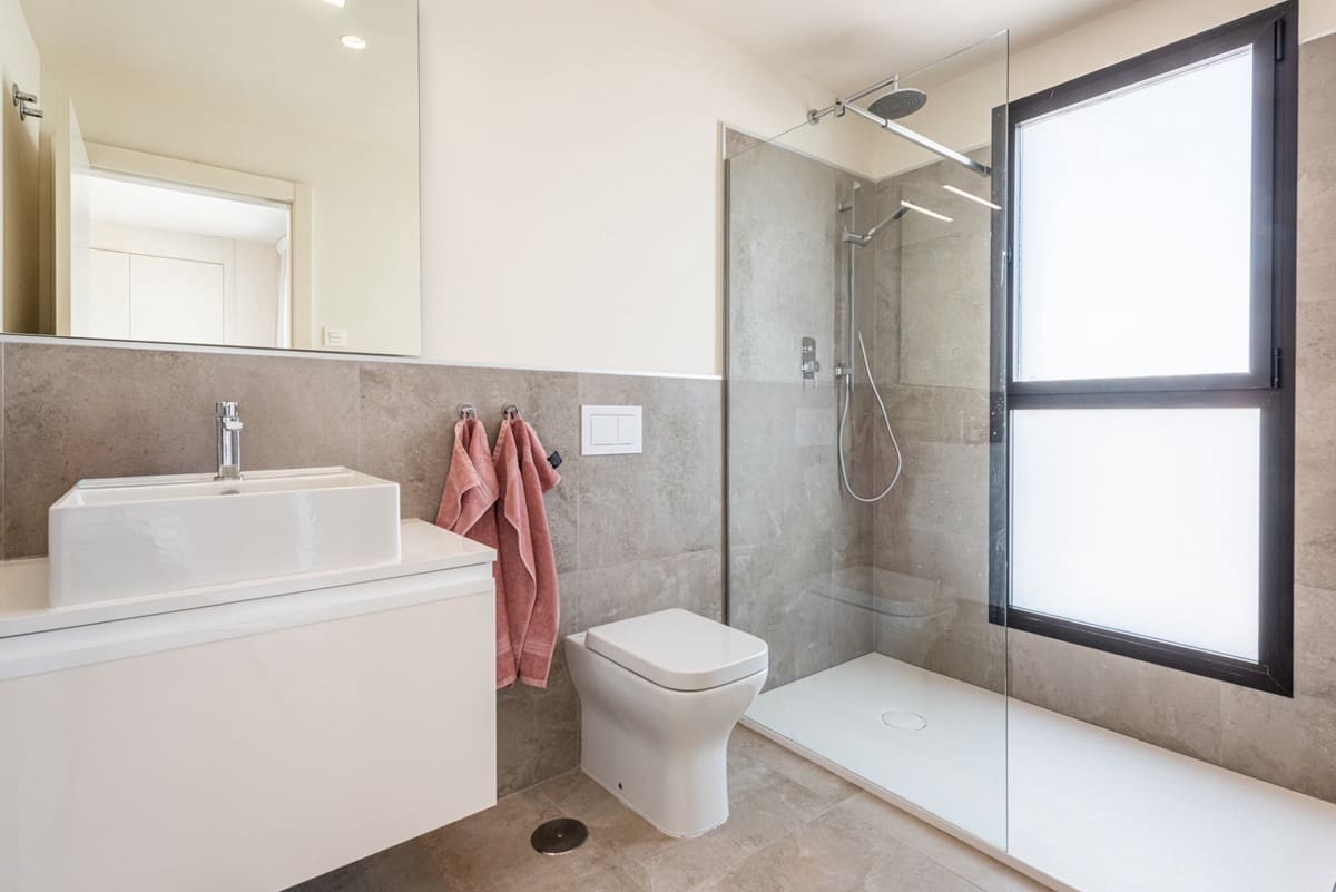 4 Zimmer Apartment zu verkaufen in La Cala de Mijas mit Pool - 895.000 € (Ref: 10086600)