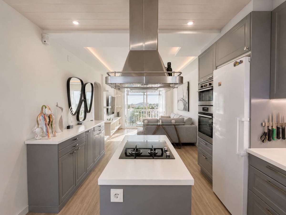 3 quarto Apartamento para venda em Mijas Costa com piscina - 459 000 € (Ref: 10086601)