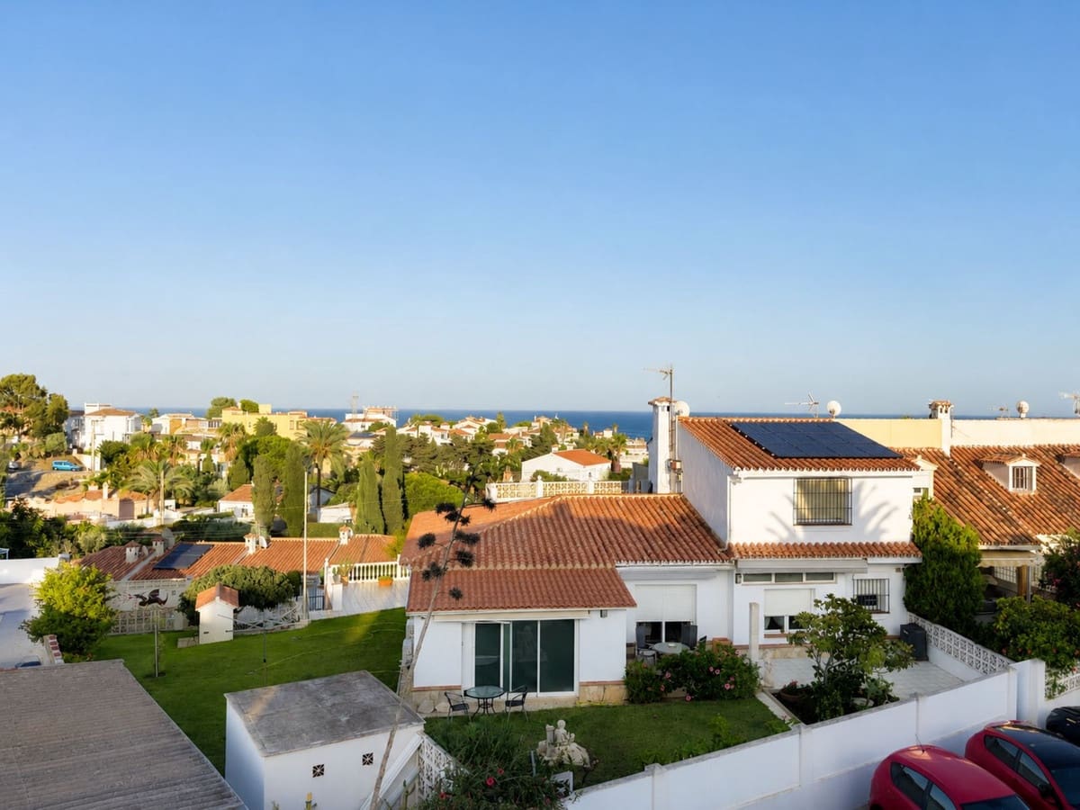 3 quarto Apartamento para venda em Mijas Costa com piscina - 459 000 € (Ref: 10086601)