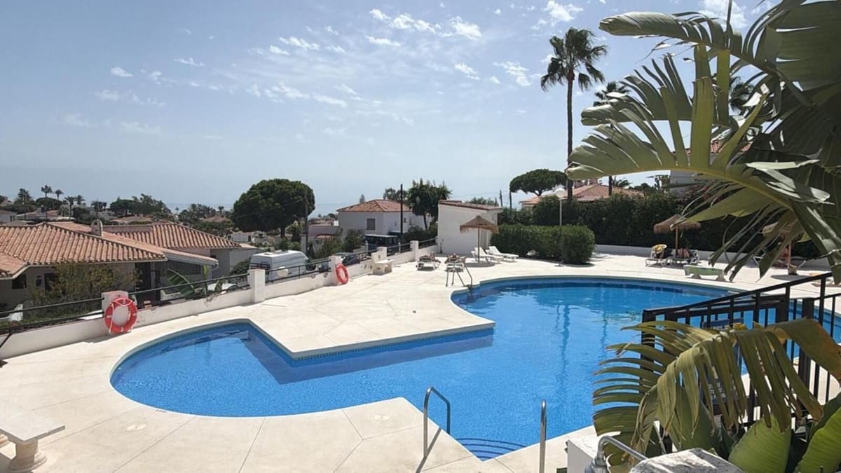 3 quarto Apartamento para venda em Mijas Costa com piscina - 459 000 € (Ref: 10086601)