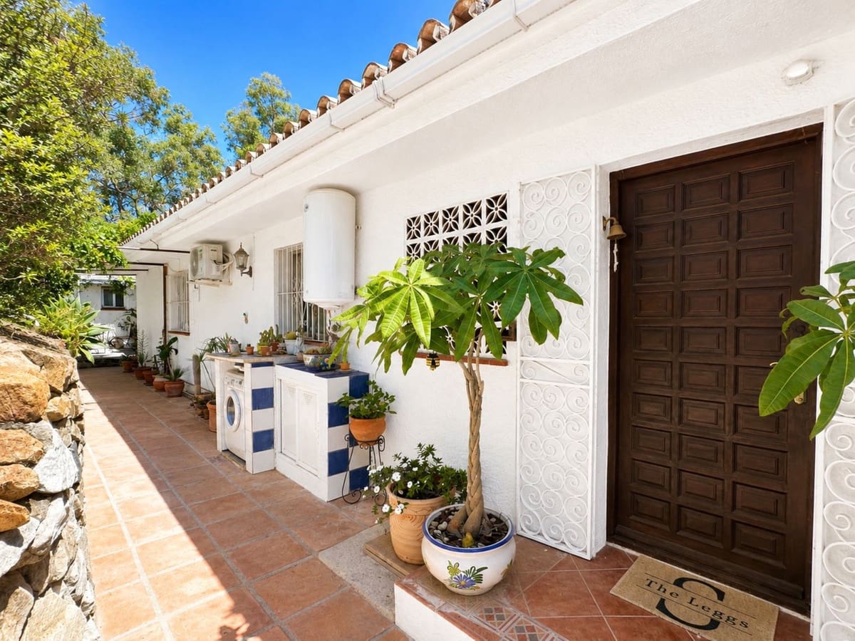 Chalet de 4 habitaciones en Mijas en venta con piscina garaje - 848.000 € (Ref: 10086603)