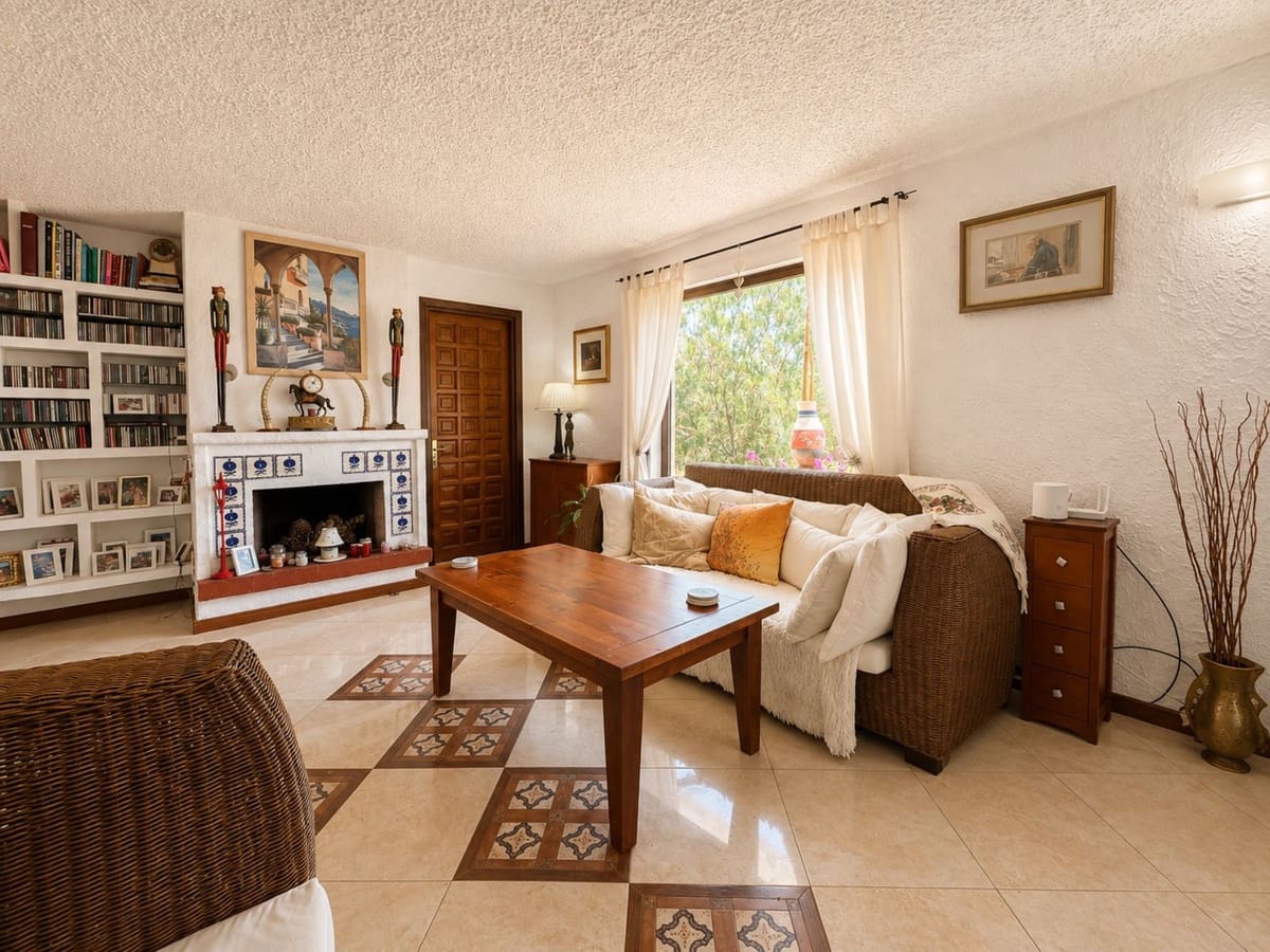 Chalet de 4 habitaciones en Mijas en venta con piscina garaje - 848.000 € (Ref: 10086603)
