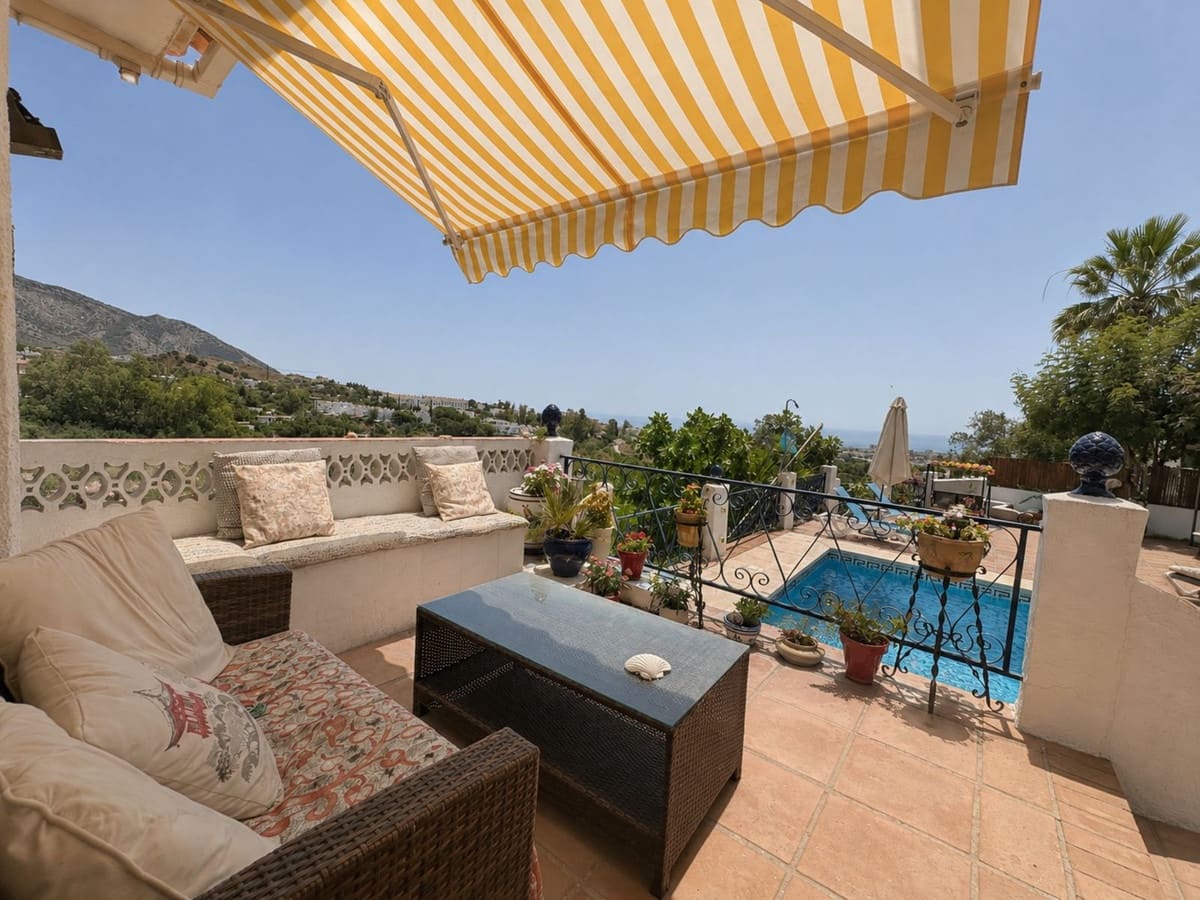 Chalet de 4 habitaciones en Mijas en venta con piscina garaje - 848.000 € (Ref: 10086603)