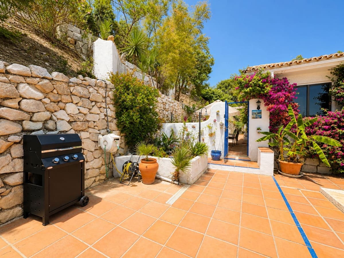 Chalet de 4 habitaciones en Mijas en venta con piscina garaje - 848.000 € (Ref: 10086603)