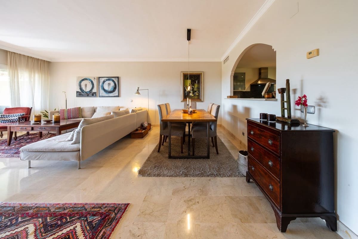 Apartamento de 2 habitaciones en Atalaya-Isdabe en venta con piscina garaje - 595.000 € (Ref: 10086605)