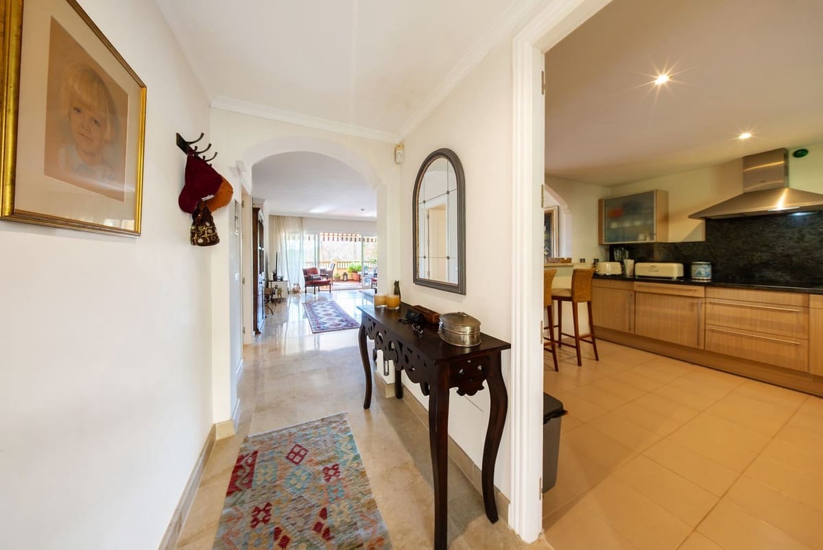 Apartamento de 2 habitaciones en Atalaya-Isdabe en venta con piscina garaje - 595.000 € (Ref: 10086605)