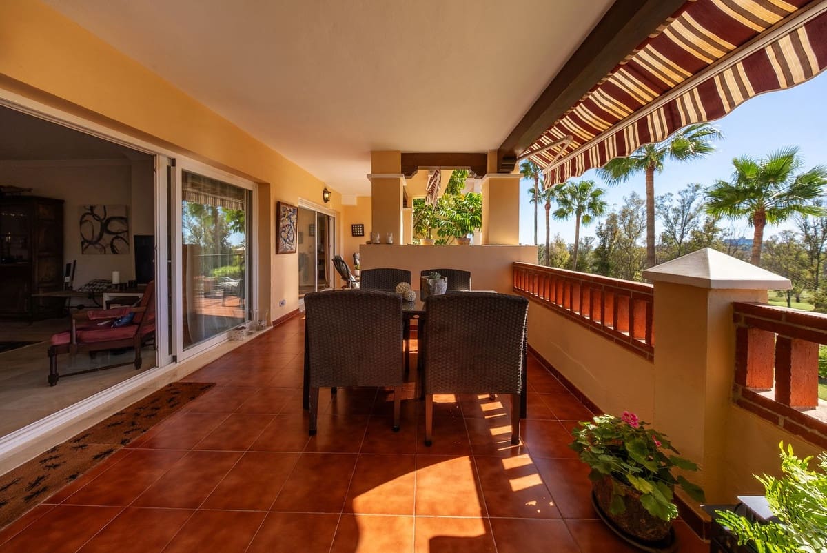 Apartamento de 2 habitaciones en Atalaya-Isdabe en venta con piscina garaje - 595.000 € (Ref: 10086605)