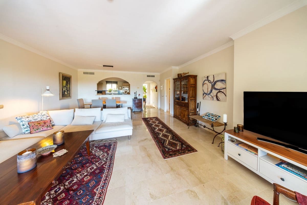 Apartamento de 2 habitaciones en Atalaya-Isdabe en venta con piscina garaje - 595.000 € (Ref: 10086605)