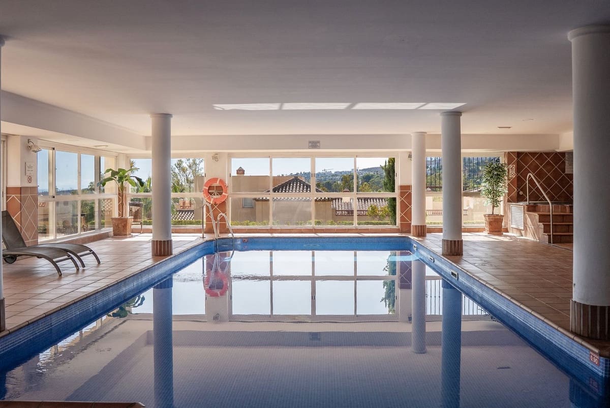 Apartamento de 2 habitaciones en Atalaya-Isdabe en venta con piscina garaje - 595.000 € (Ref: 10086605)
