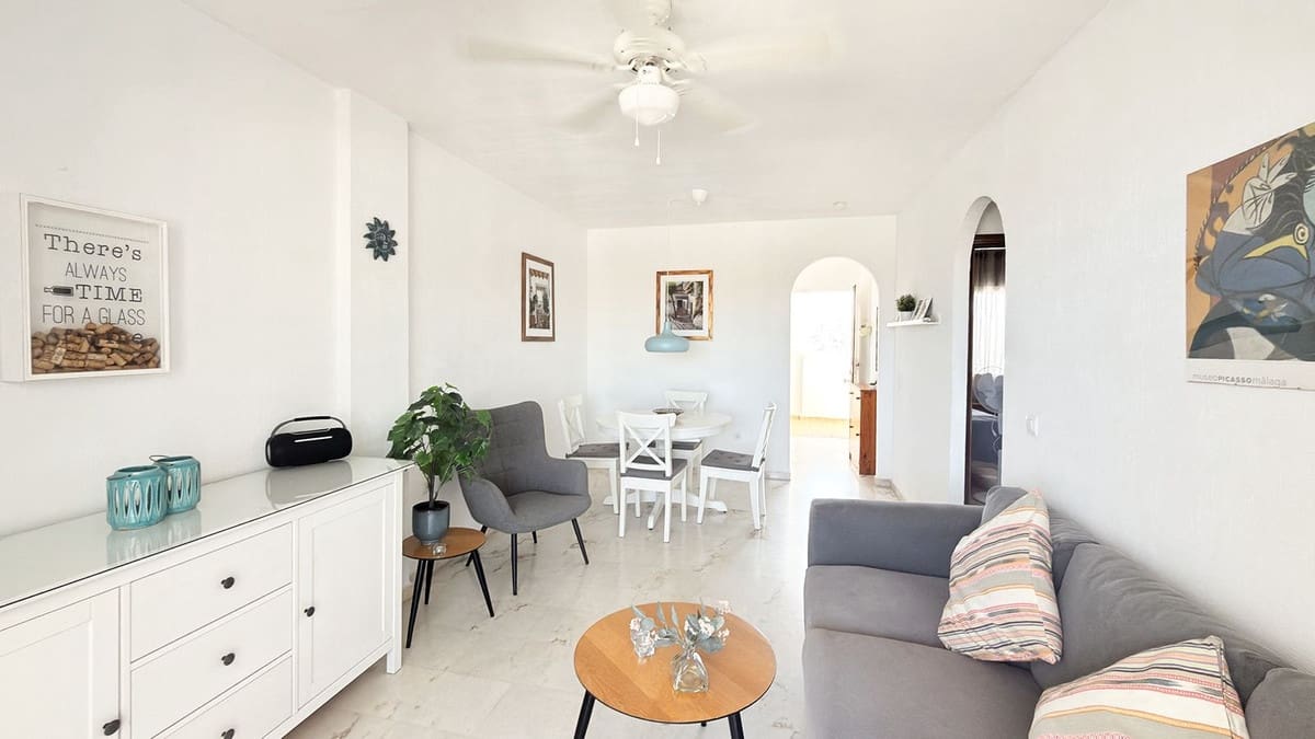 2 soveværelse Lejlighed til salg i Benalmadena med swimmingpool garage - € 349.000 (Ref: 10088430)
