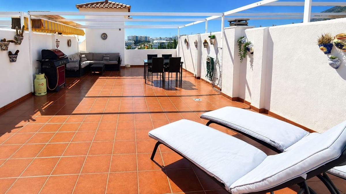 2 soveværelse Lejlighed til salg i Benalmadena med swimmingpool garage - € 349.000 (Ref: 10088430)