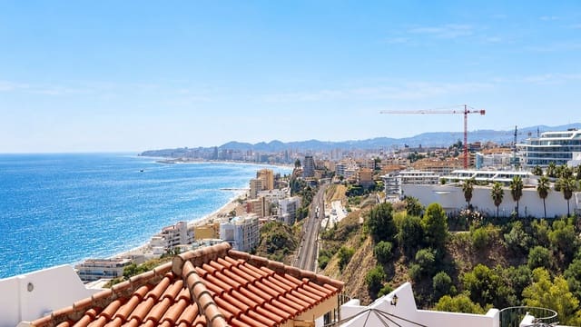 2 soveværelse Lejlighed til salg i Benalmádena med swimmingpool garage - € 349.000 (Ref: 10088430)