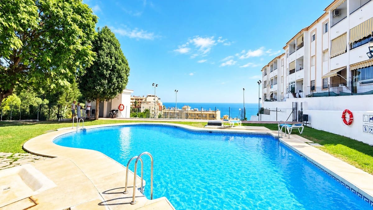2 soveværelse Lejlighed til salg i Benalmadena med swimmingpool garage - € 349.000 (Ref: 10088430)